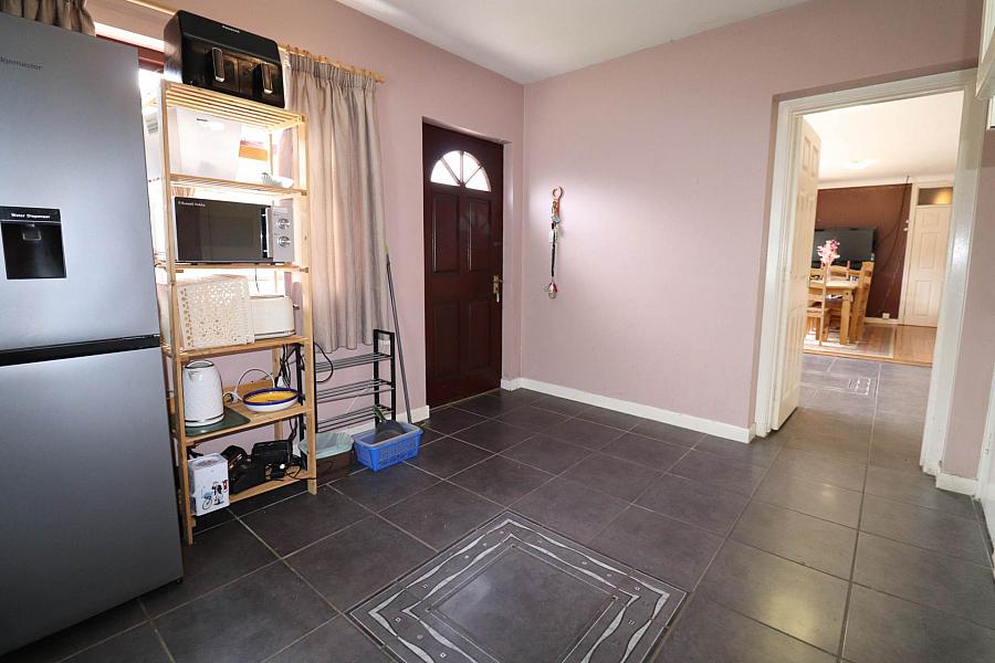 4 Silverhill Park