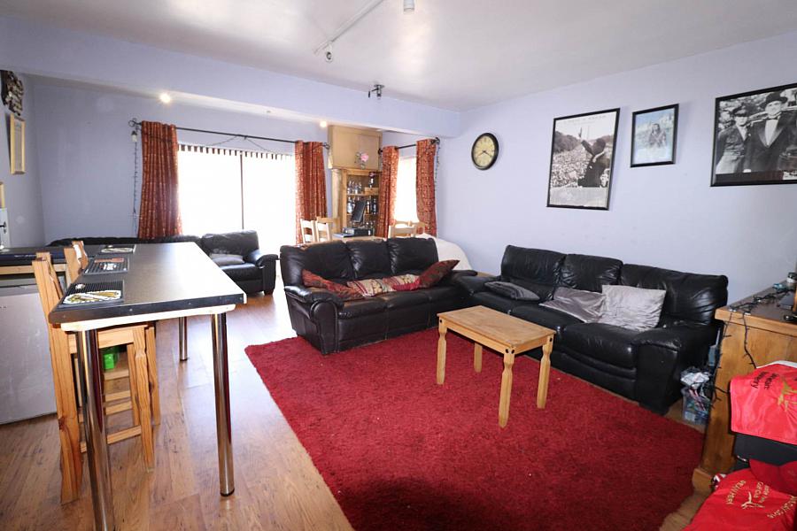 4 Silverhill Park