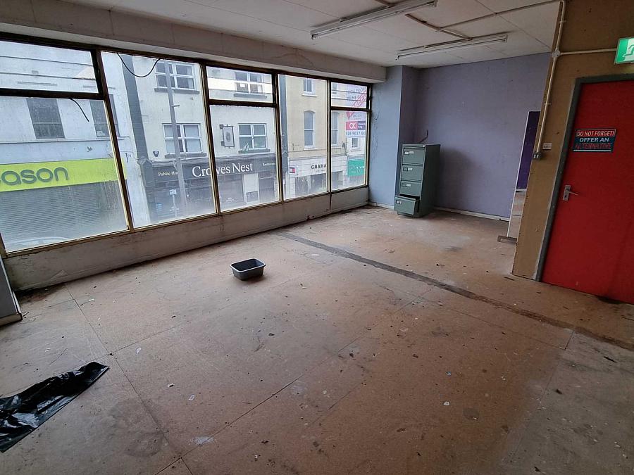 Former Dorothy Perkins High Street