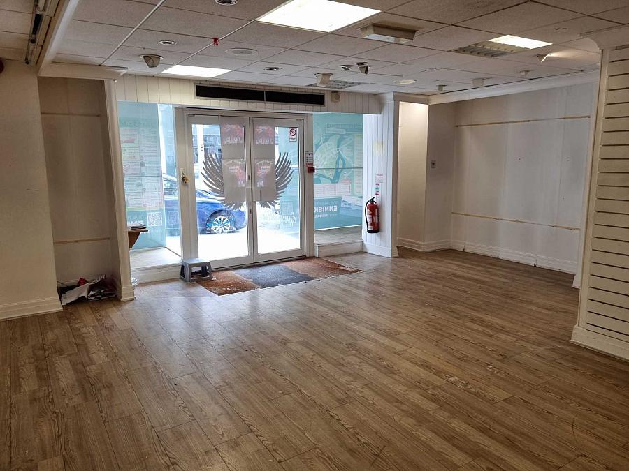 Former Dorothy Perkins High Street