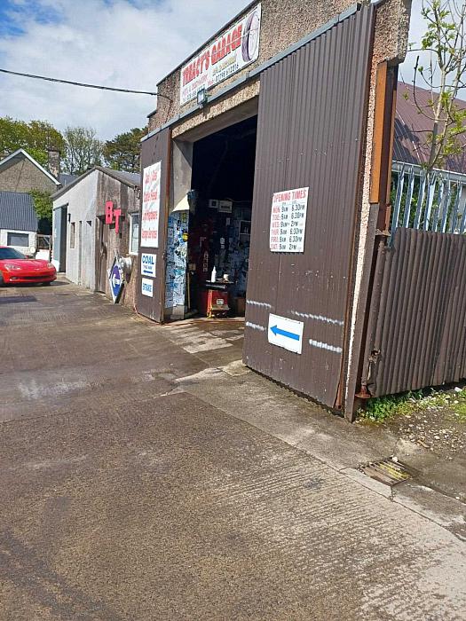 Tracey`s Garage And Shop Brollagh Road