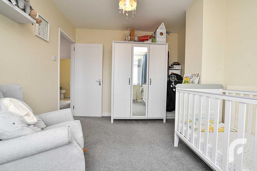 7 Pineview Gardens