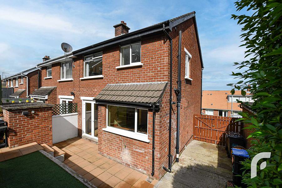 7 Pineview Gardens