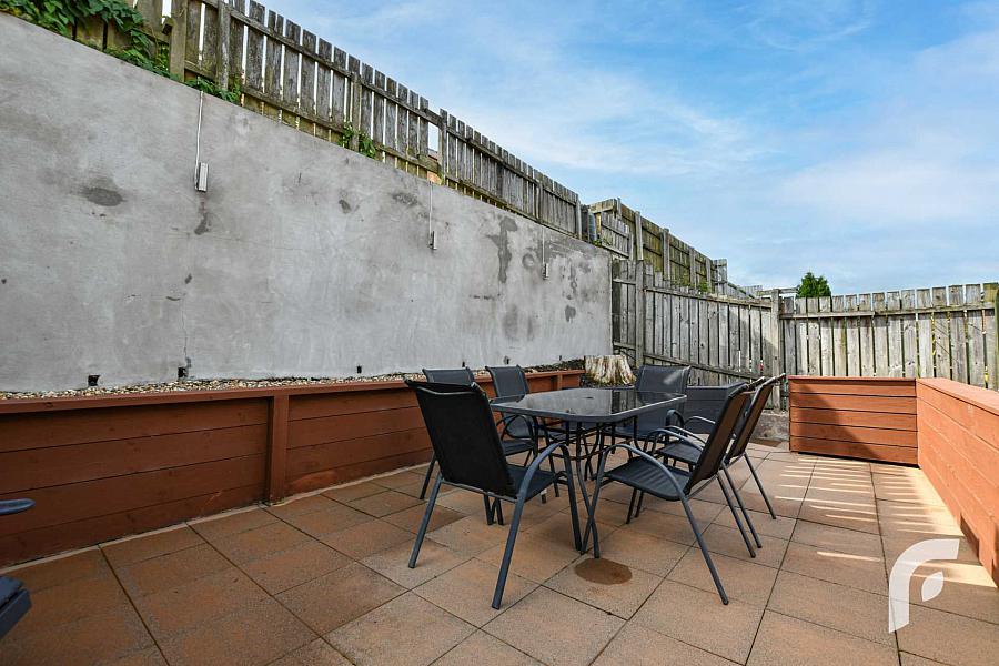 7 Pineview Gardens