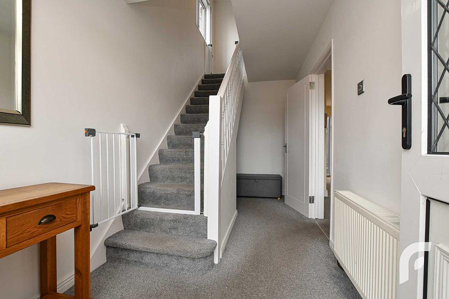 7 Pineview Gardens