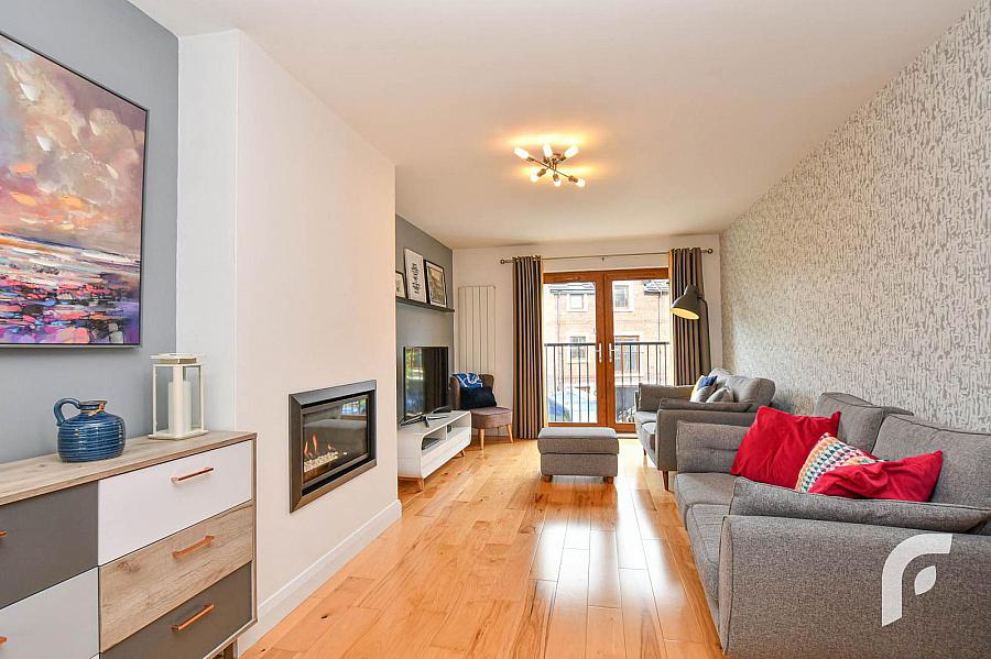 48 Farm Lodge Road