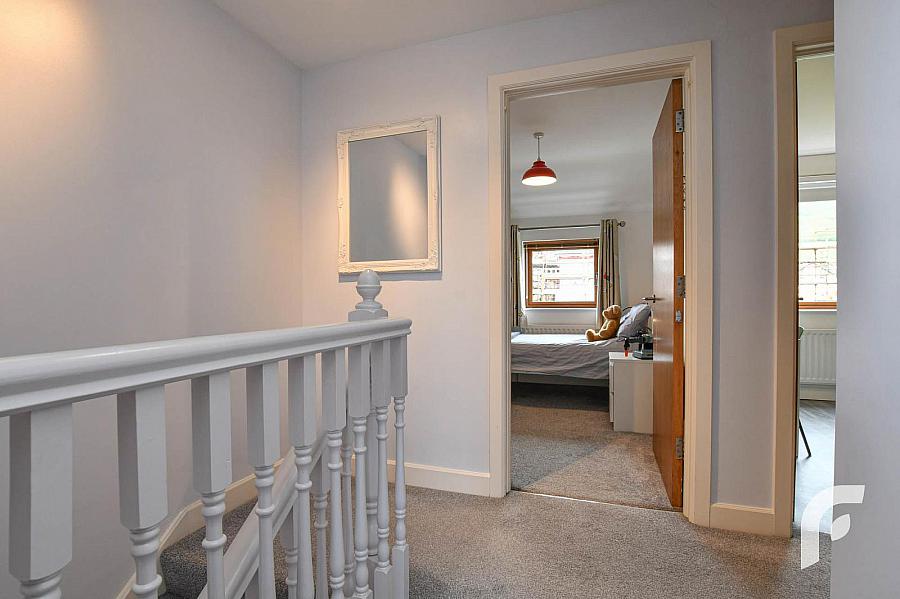 48 Farm Lodge Road