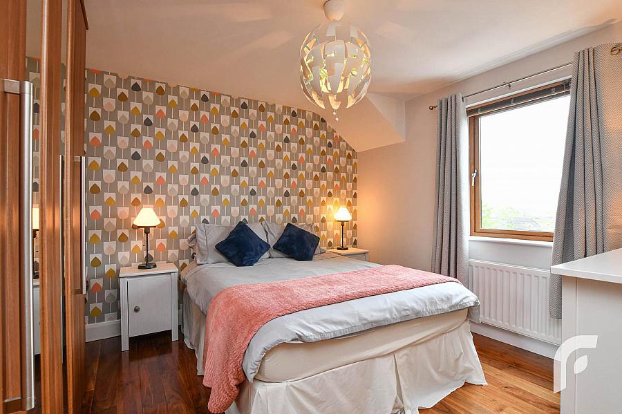 48 Farm Lodge Road