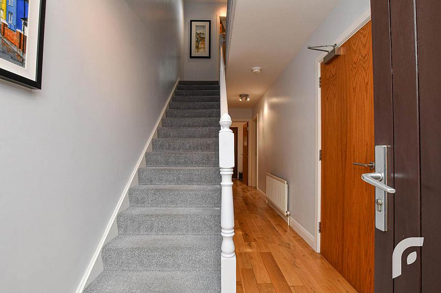 48 Farm Lodge Road