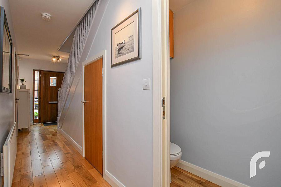 48 Farm Lodge Road