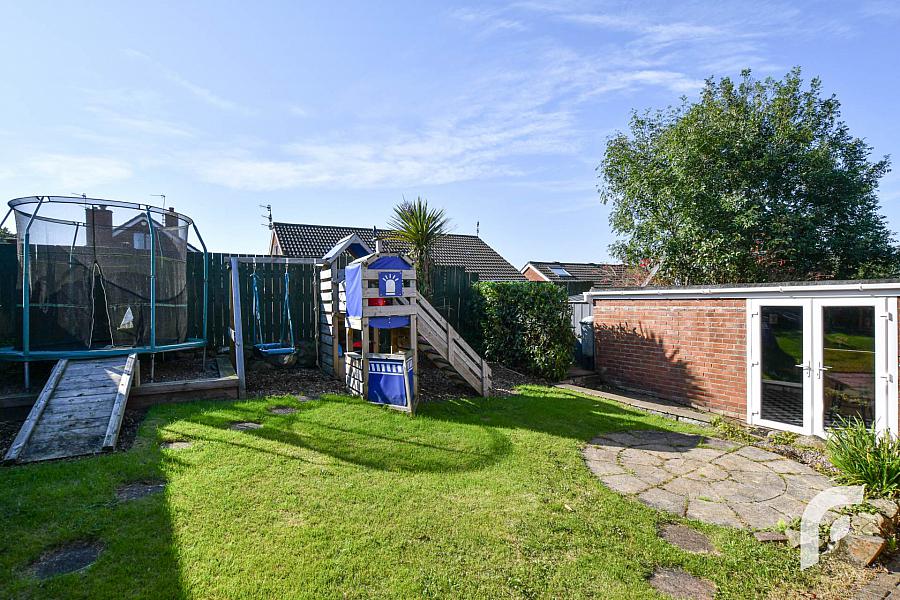 6 Kimberley Road