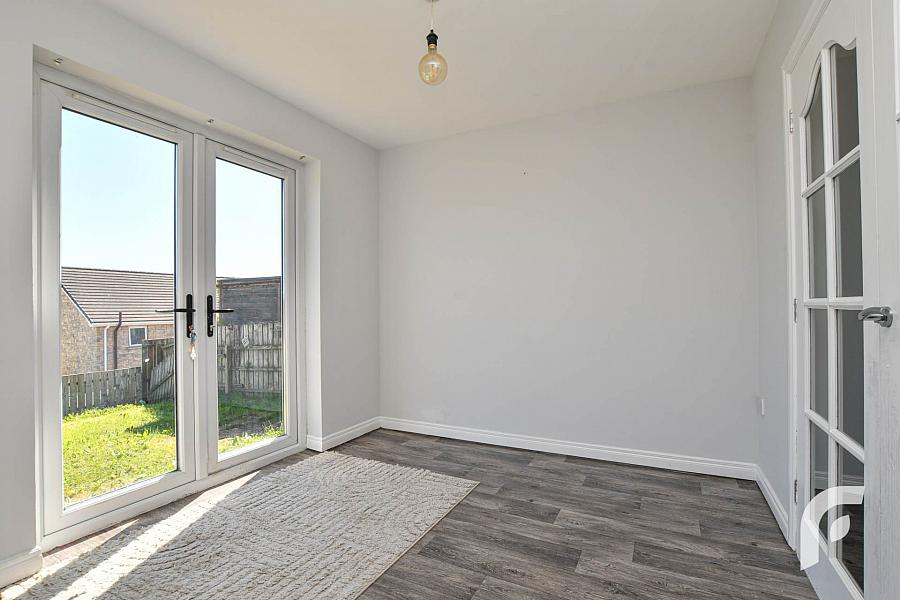 195 Blackthorn Rise