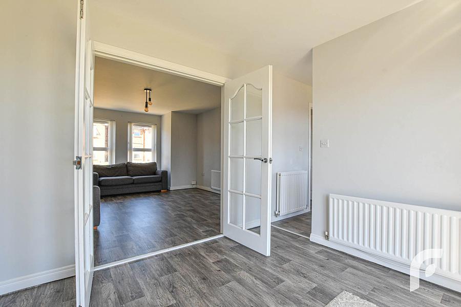 195 Blackthorn Rise