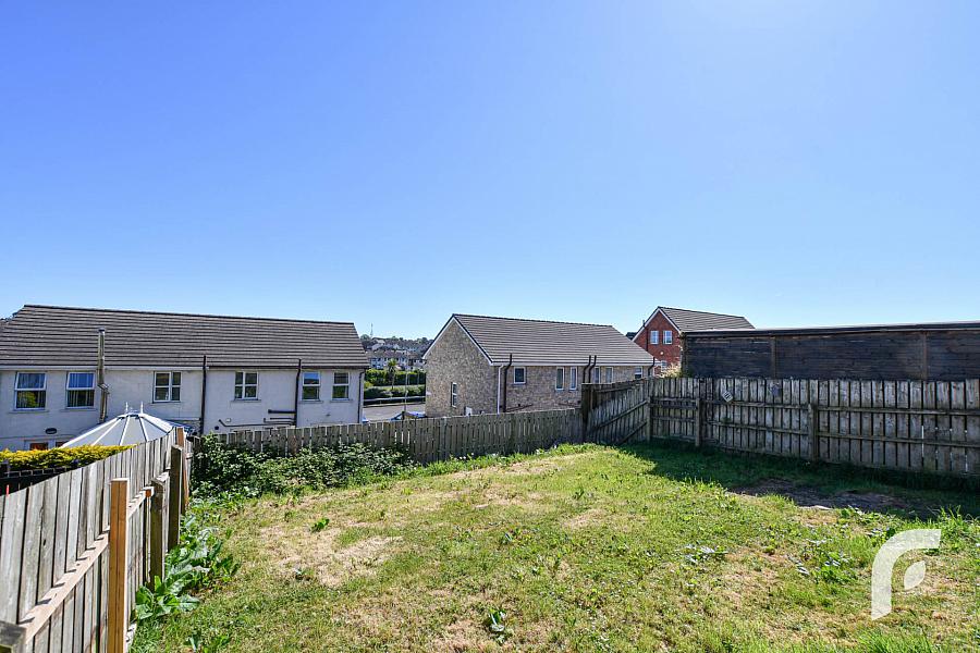 195 Blackthorn Rise