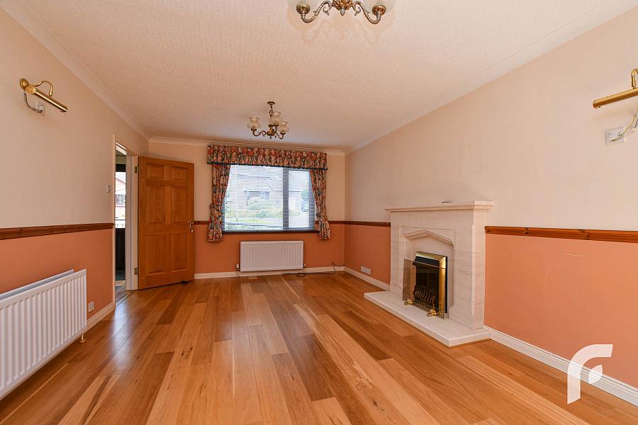 7 Jordanstown Heights