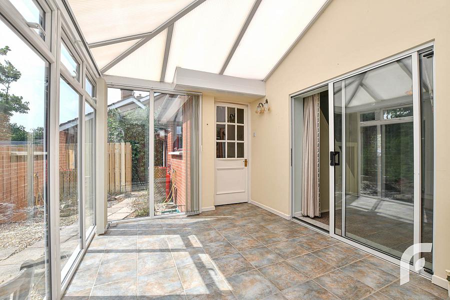 7 Jordanstown Heights