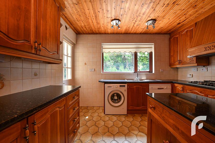7 Jordanstown Heights