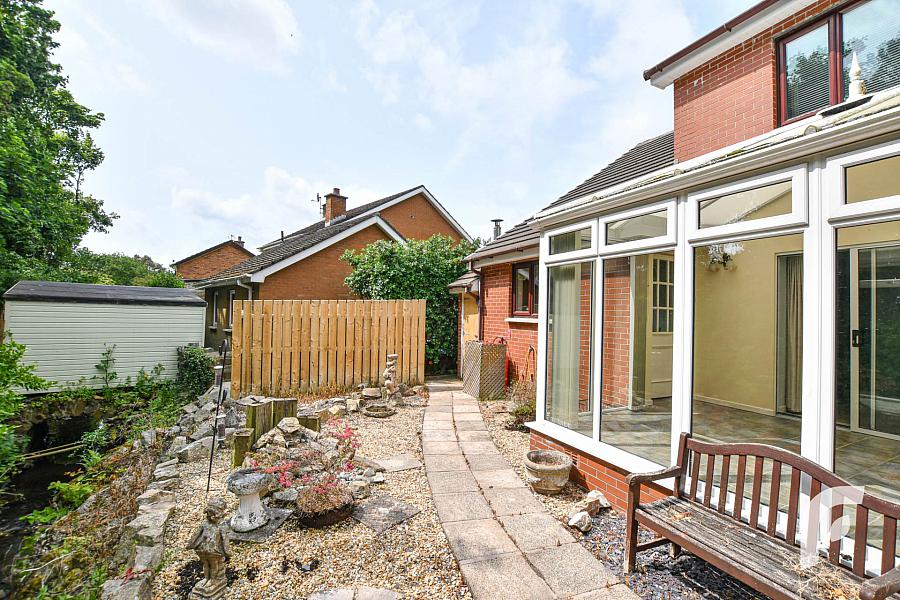 7 Jordanstown Heights