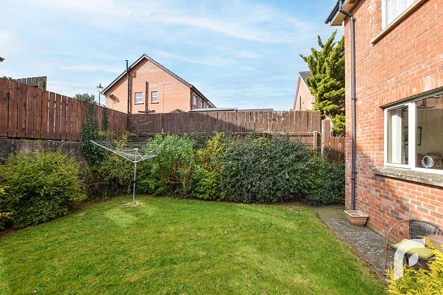 8 Ben Eden Court
