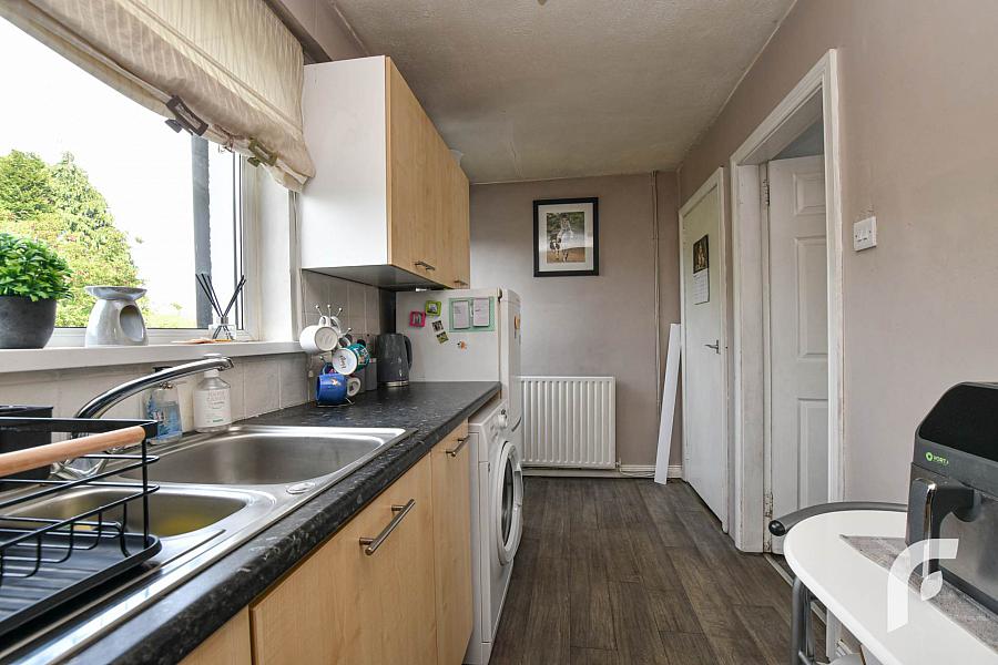 196 Lower Braniel Road