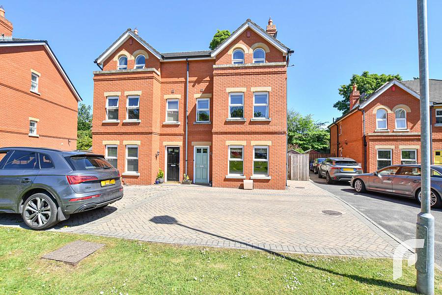 45 Fortwilliam Demesne