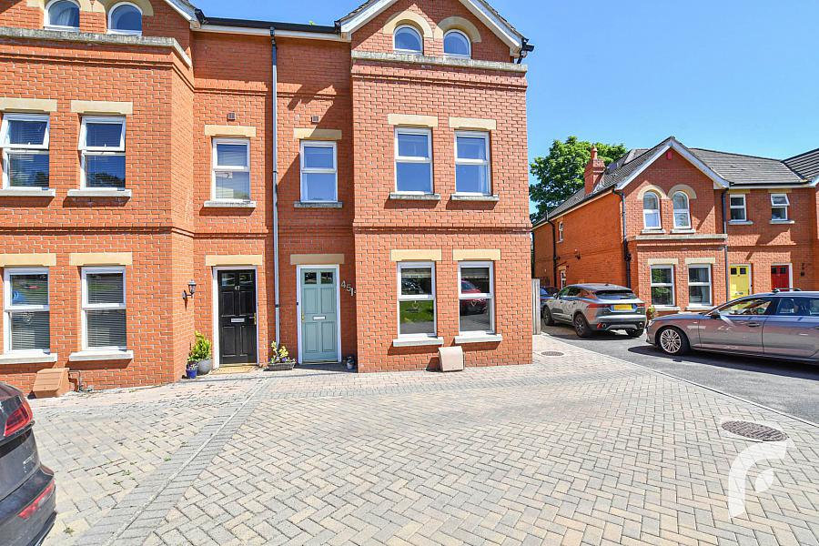 45 Fortwilliam Demesne