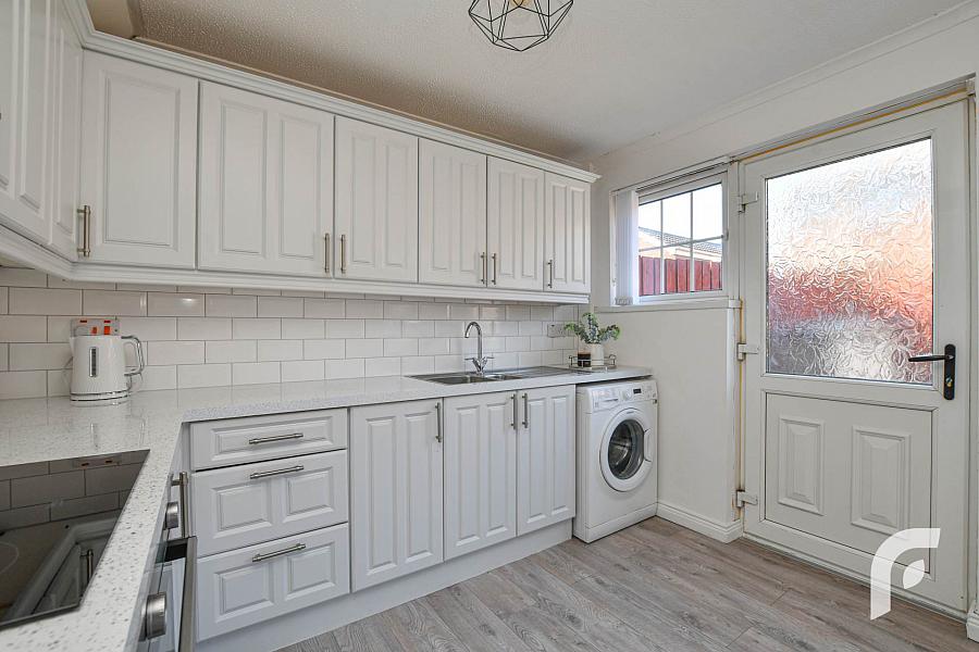11 Abbeyville Gardens