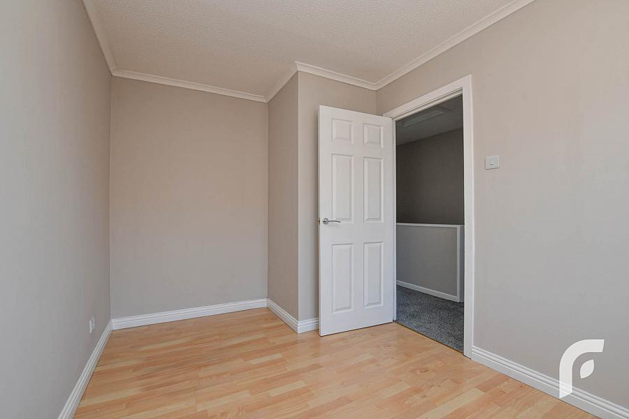 11 Abbeyville Gardens