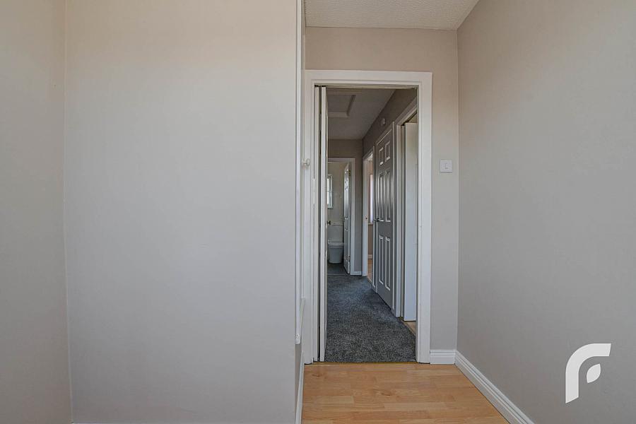 11 Abbeyville Gardens