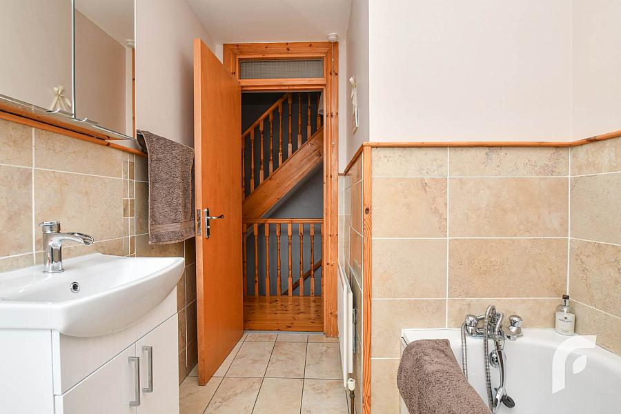 1 Downview Drive