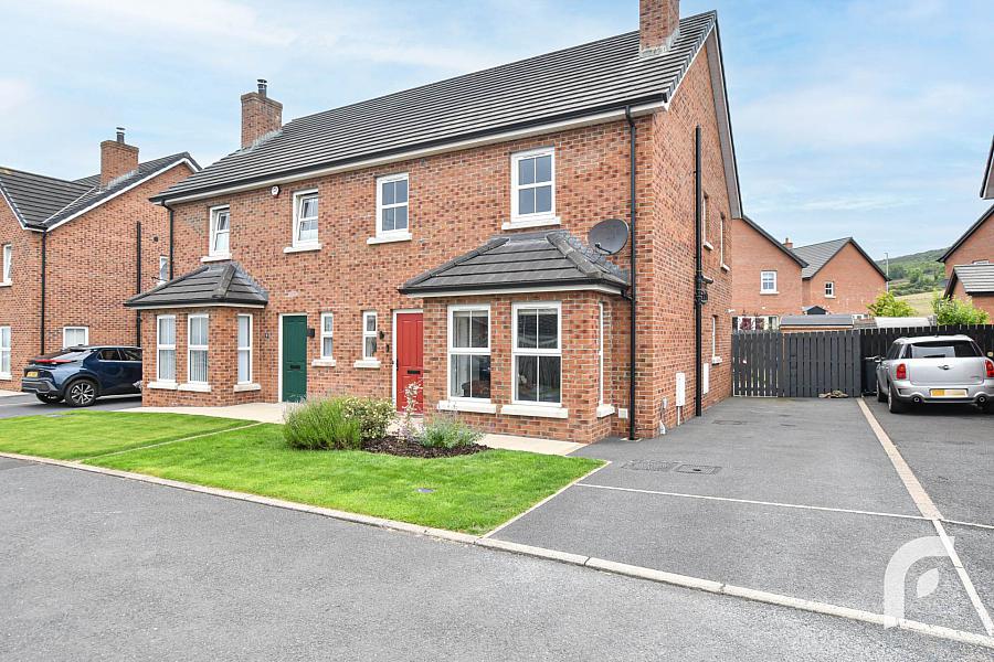 3 Farm Lodge Stables
