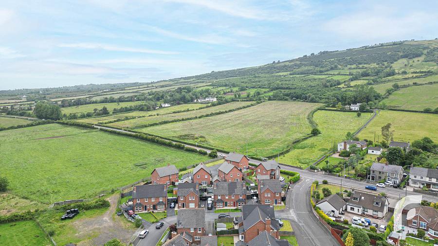 3 Farm Lodge Stables