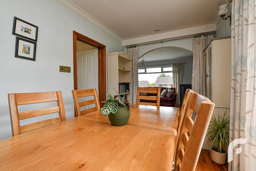 13 Beverley Park