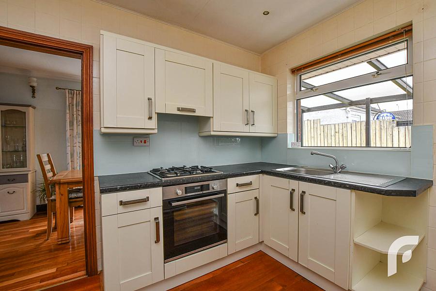 13 Beverley Park
