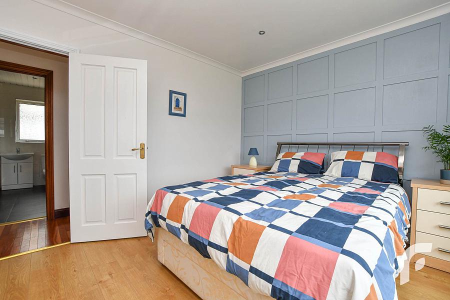 13 Beverley Park