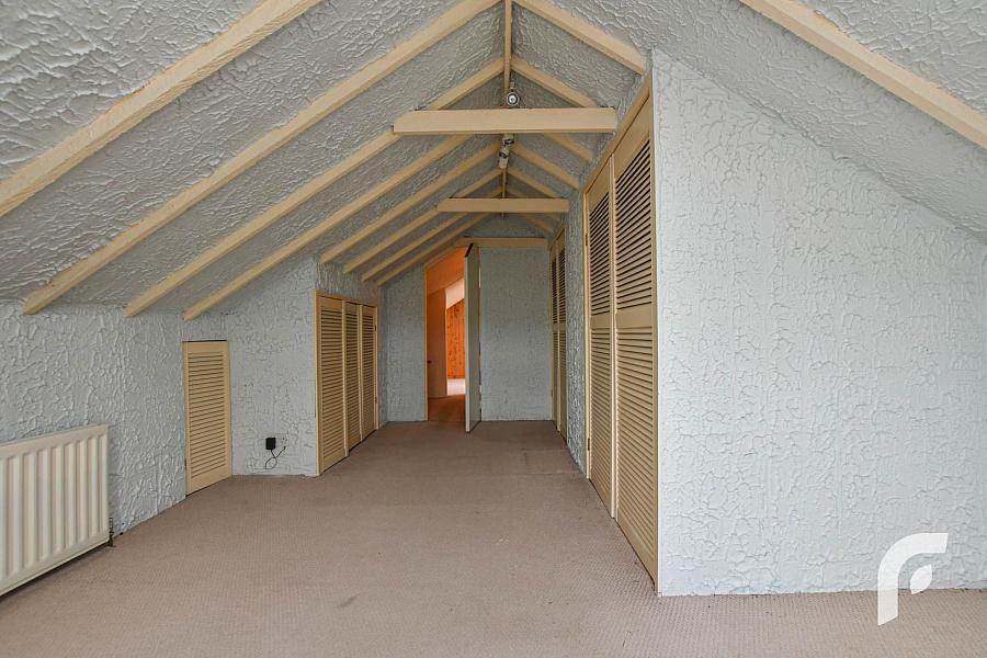 13 Beverley Park