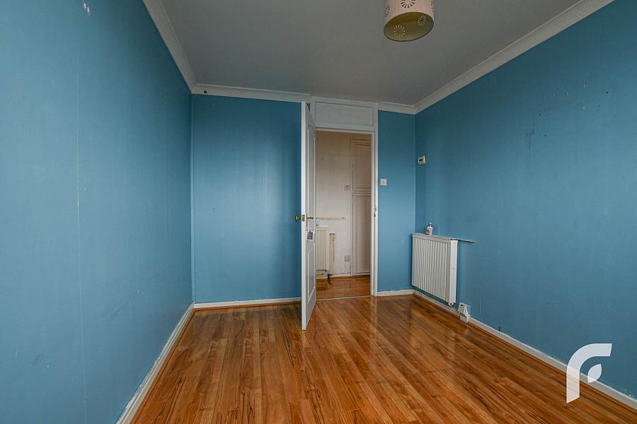 9a Woodland House