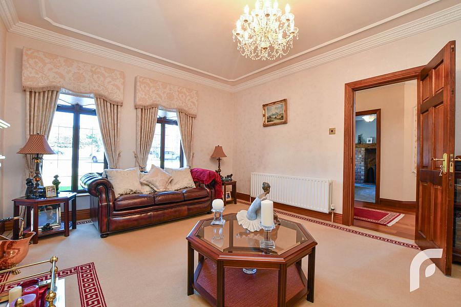 7 Hedgelea Grove
