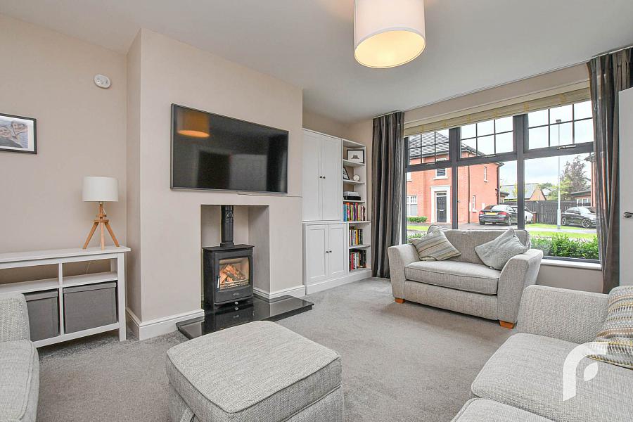 9 Oakfield Park