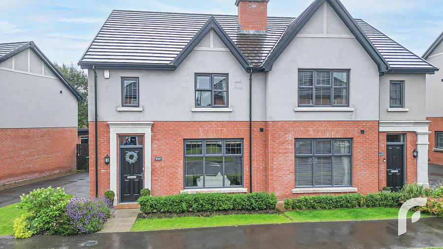 9 Oakfield Park