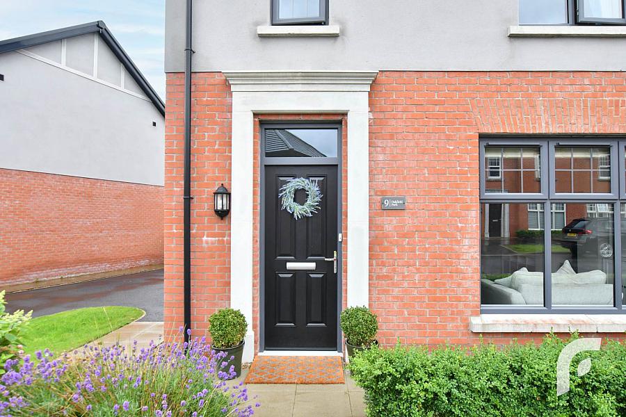 9 Oakfield Park