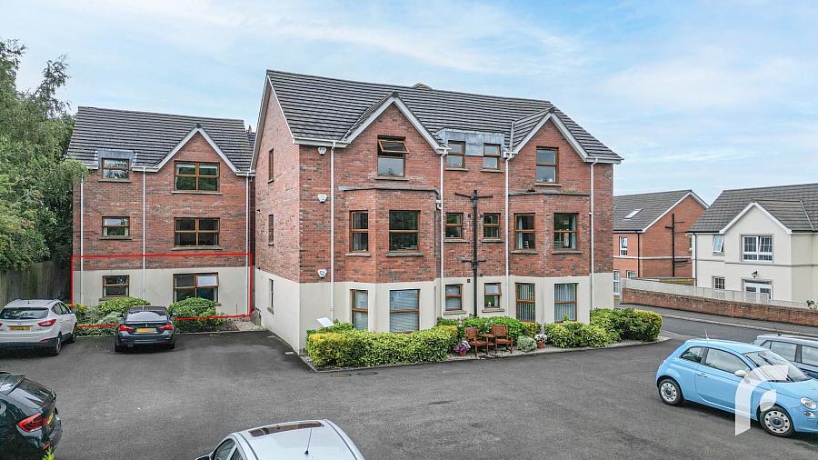 9 Dillons Grange