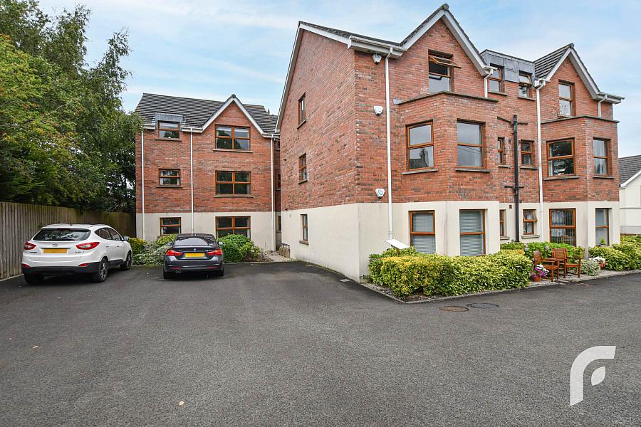 9 Dillons Grange