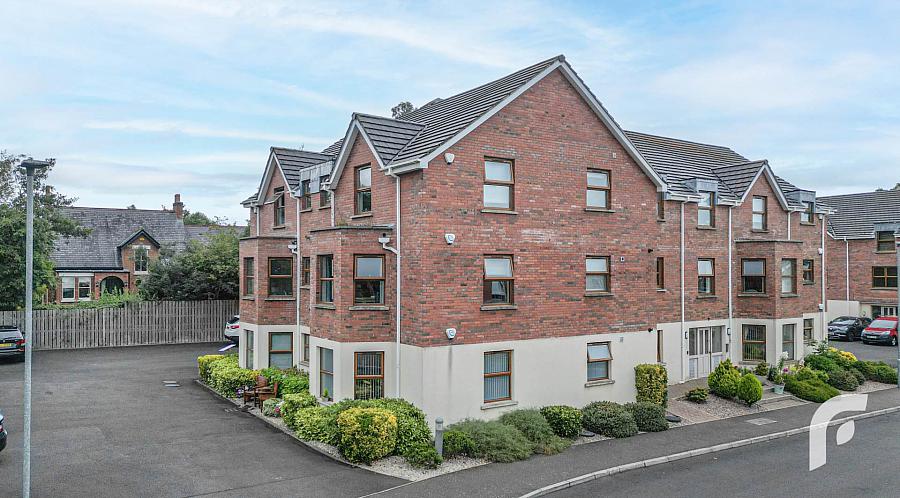 9 Dillons Grange