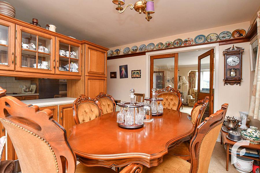 5 Somerton Close