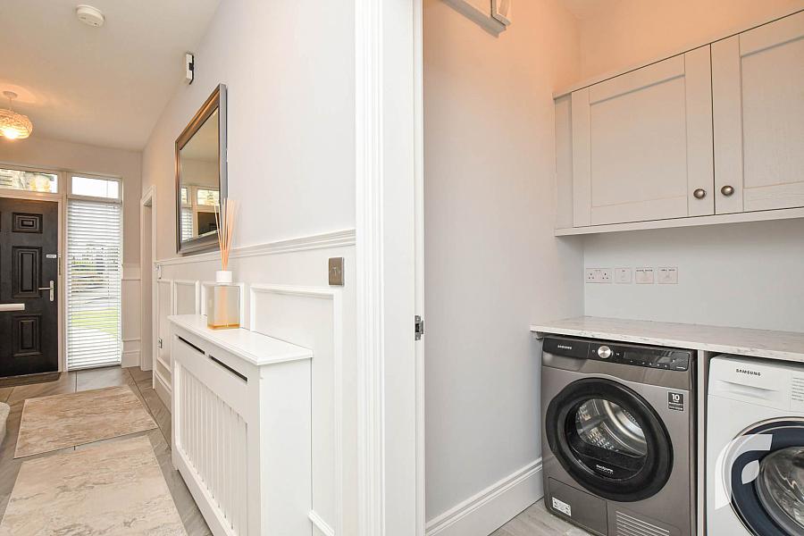 21 Donegall Park Gardens