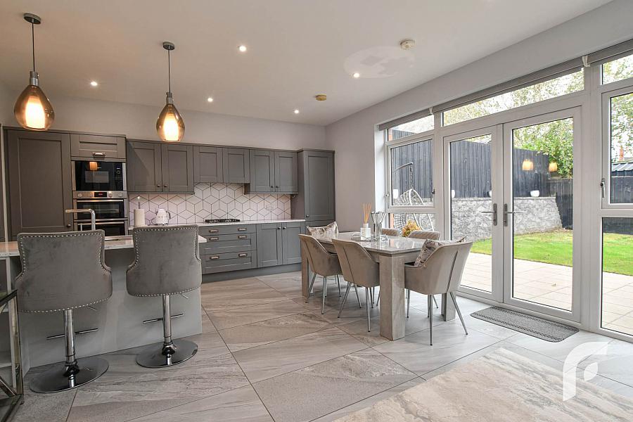 21 Donegall Park Gardens
