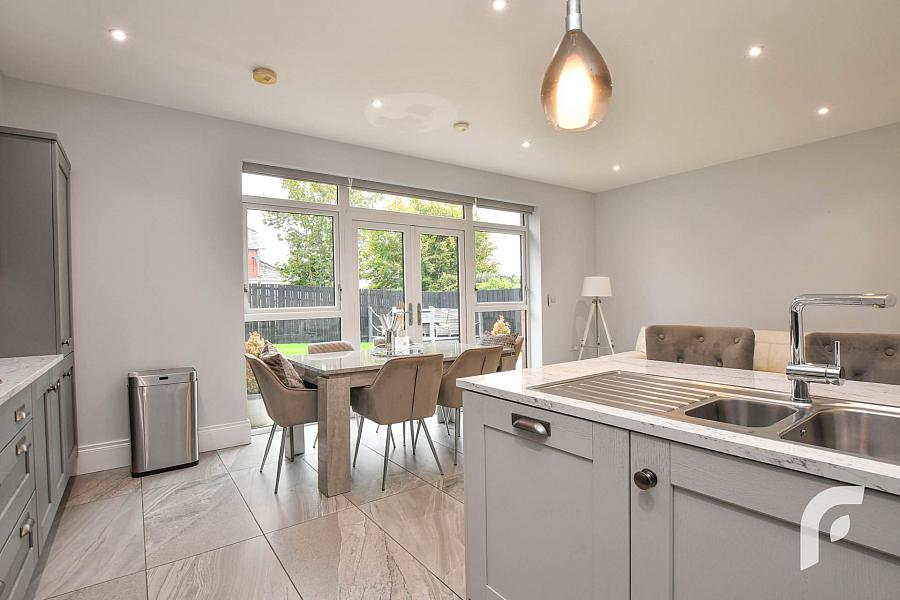 21 Donegall Park Gardens