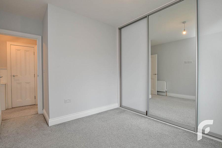 21 Donegall Park Gardens