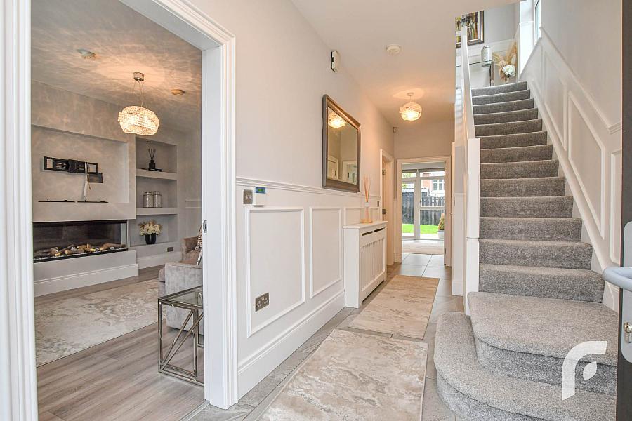 21 Donegall Park Gardens